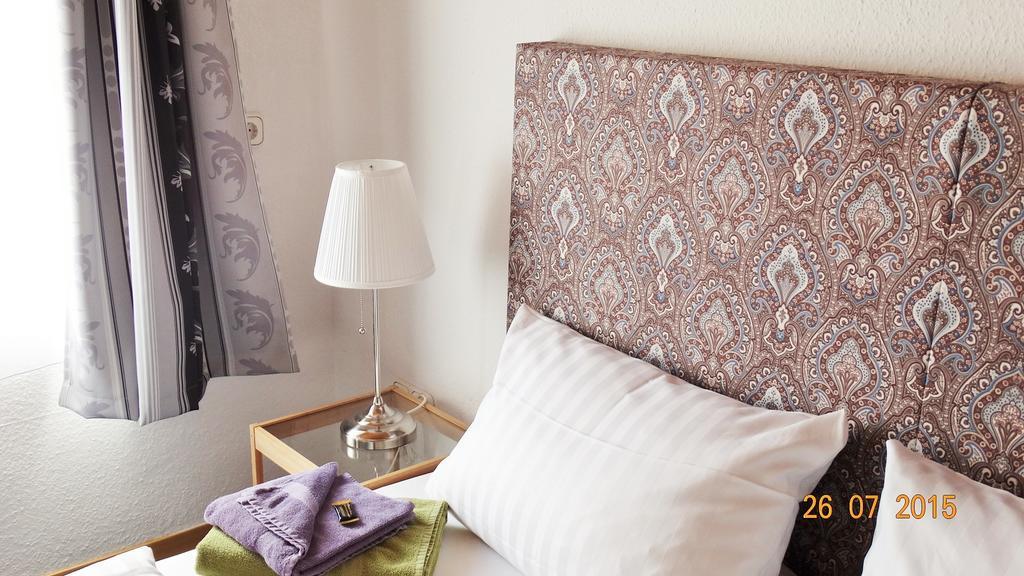 Hotel & Restaurant Arnoldusklause Düren - Eifel 部屋 写真