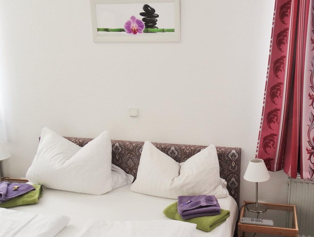 Hotel & Restaurant Arnoldusklause Düren - Eifel 部屋 写真