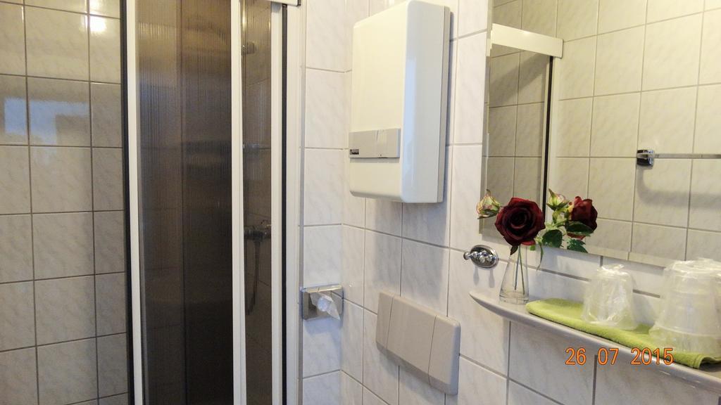 Hotel & Restaurant Arnoldusklause Düren - Eifel 部屋 写真
