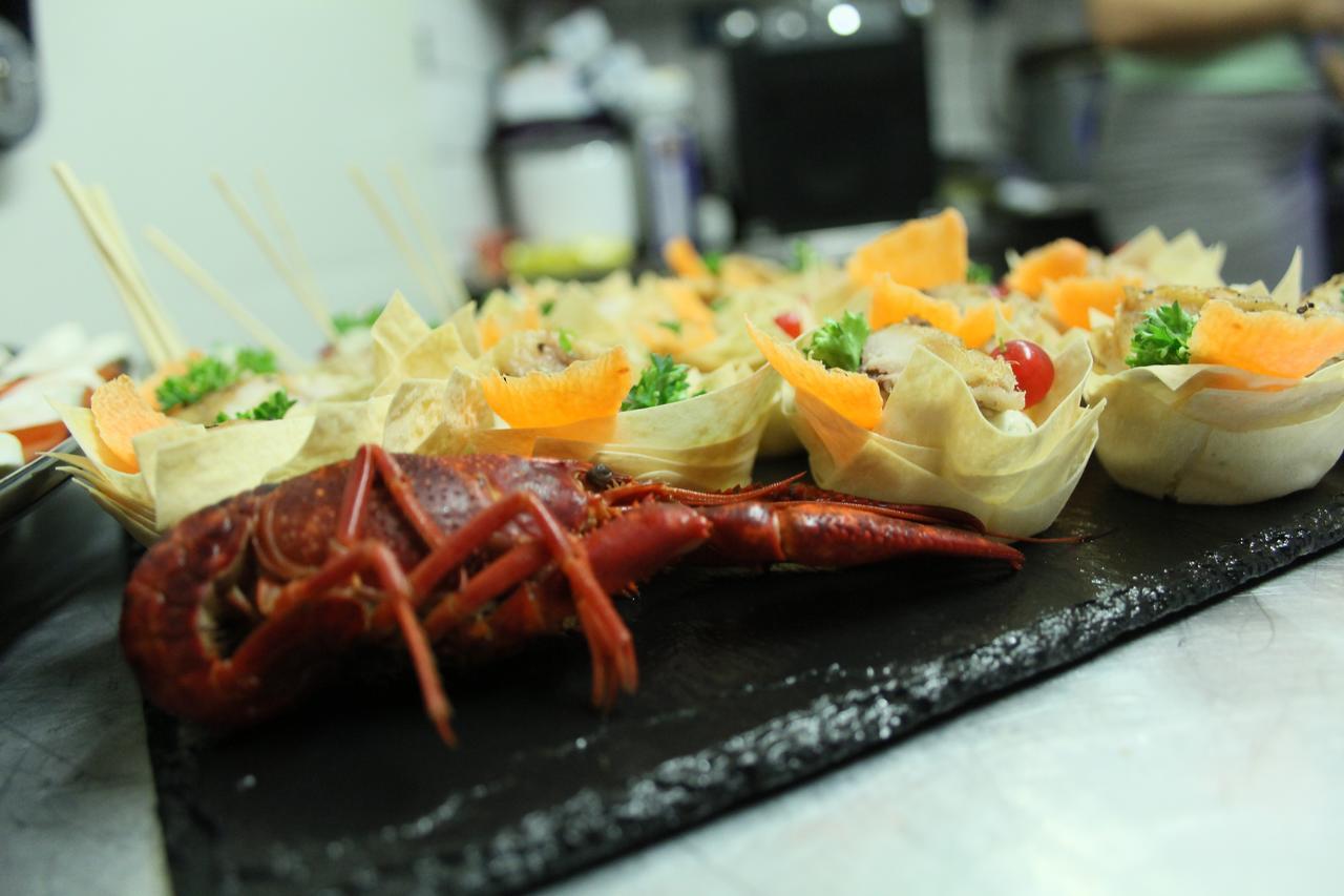 Hotel & Restaurant Arnoldusklause Düren - Eifel エクステリア 写真