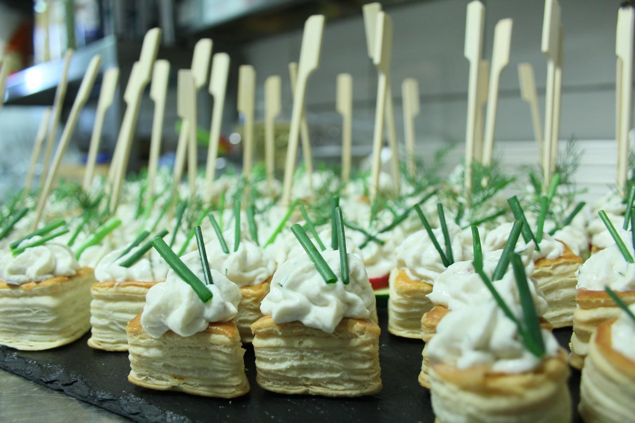 Hotel & Restaurant Arnoldusklause Düren - Eifel エクステリア 写真