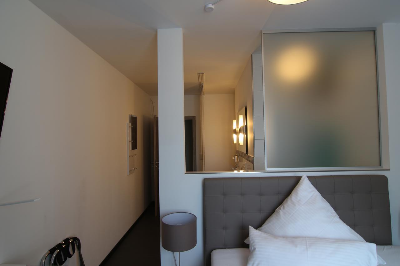 Hotel & Restaurant Arnoldusklause Düren - Eifel エクステリア 写真