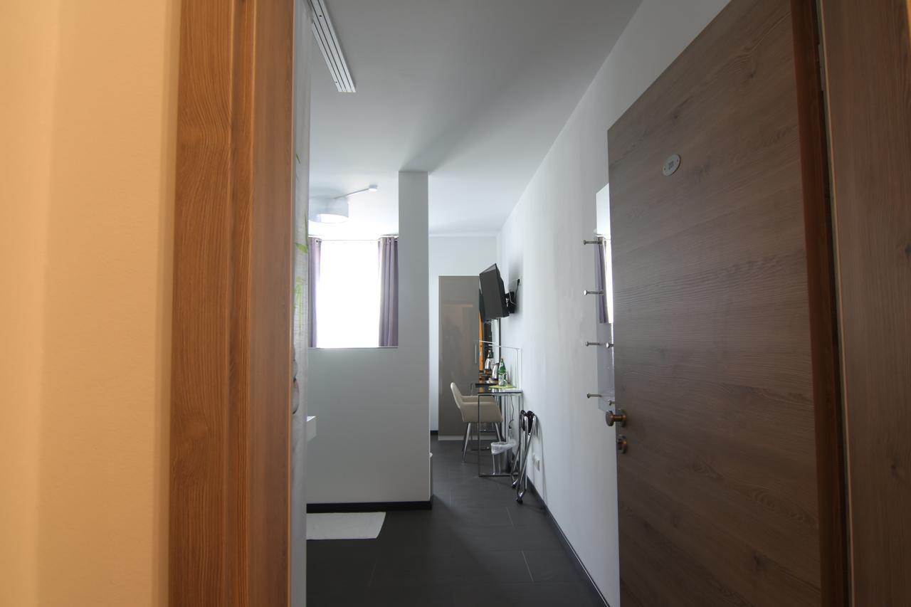 Hotel & Restaurant Arnoldusklause Düren - Eifel エクステリア 写真